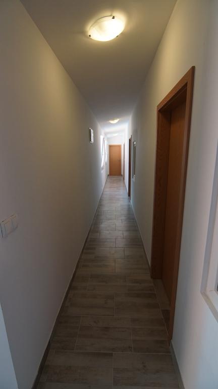 Apartments Domani Vir Bagian luar foto